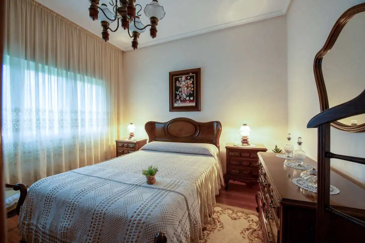 Habitación de Piso en venta en El Astillero   con Trastero