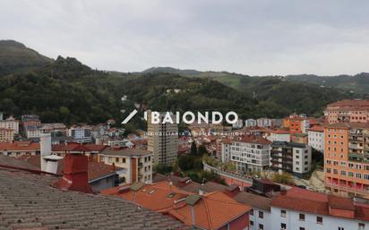 Exterior view of Attic for sale in Eibar