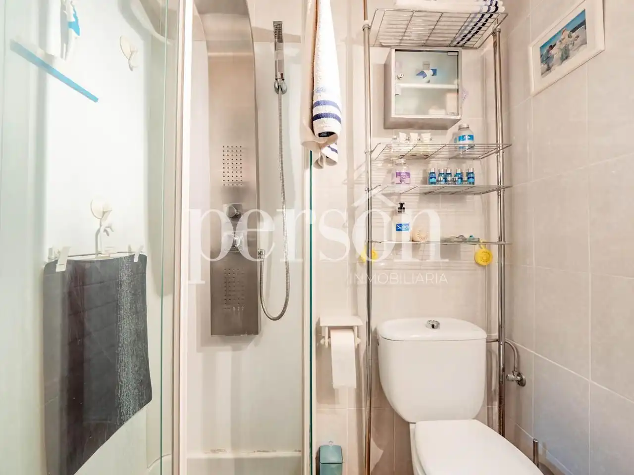 Bany de Casa o xalet en venda en Paterna amb Aire condicionat, Terrassa i Moblat