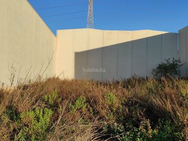 Terreno industrial en venta en Calle Bismuto P.i.los Camachos 13