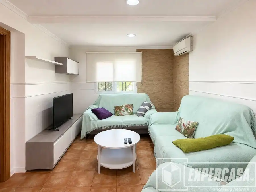 Sala de estar de Casa o chalet en venta en Llíria con Aire acondicionado, Trastero y Piscina