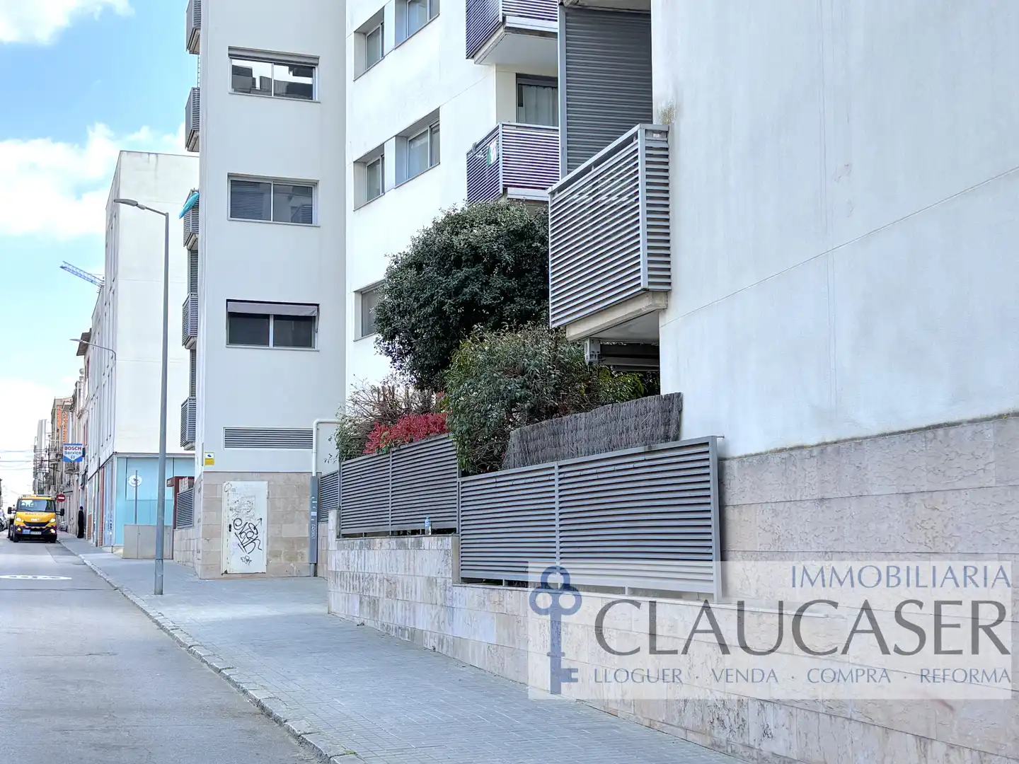Exterior view of Flat for sale in Sabadell  with Heating, Private garden and Terrace