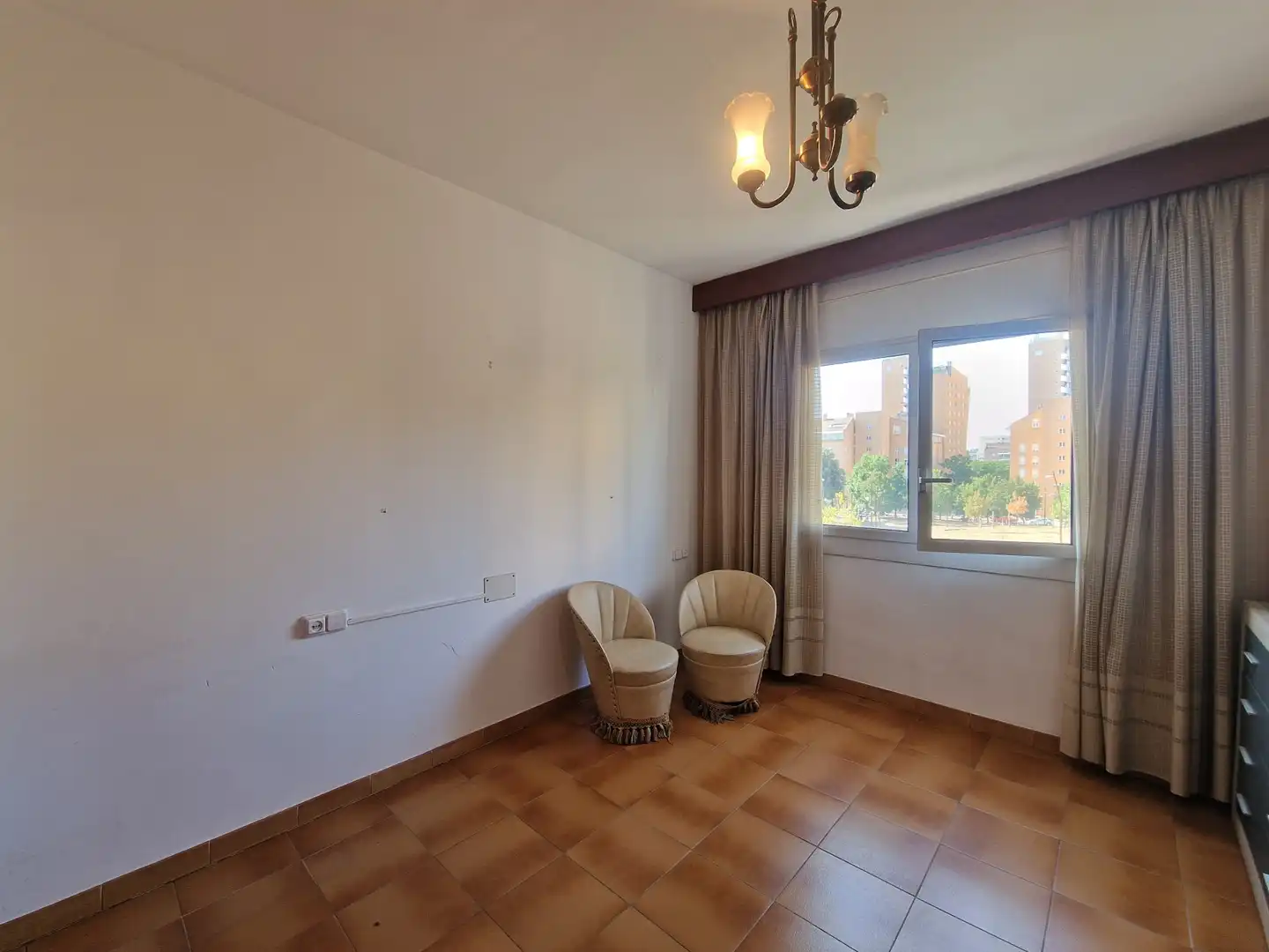 Bedroom of Flat for sale in Girona  with Heating, Storage room and Balcony