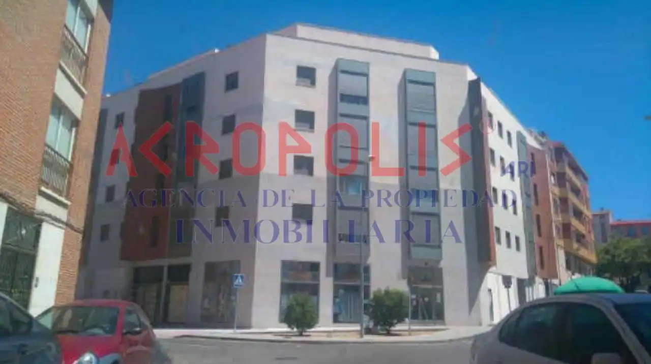 Außenansicht von Garage zum Verkauf in Azuaga