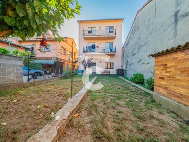 Casa con giardino in vendita a Calle Tarragona