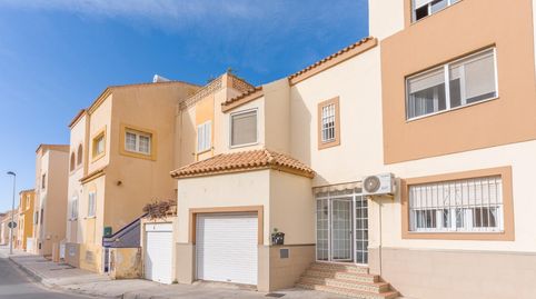 Foto 3 de Casa o chalet en venta en Avenida Maestro Gaspar Vivas, Nueva Almería - Cortijo Grande - Vega de Acá, Almería Capital