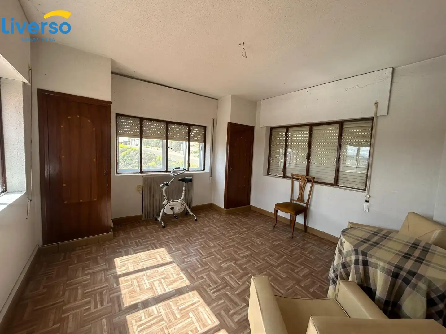 Country homes for sale in Roa