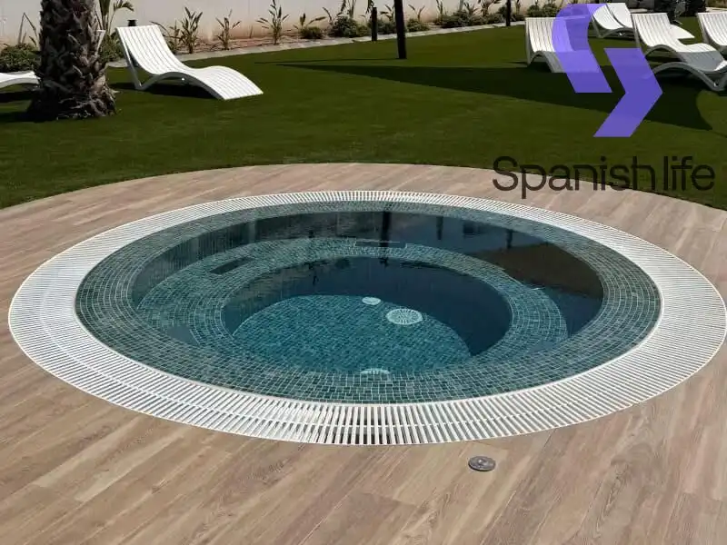 Piscina de Apartamento en venta en Finestrat con Trastero y Piscina