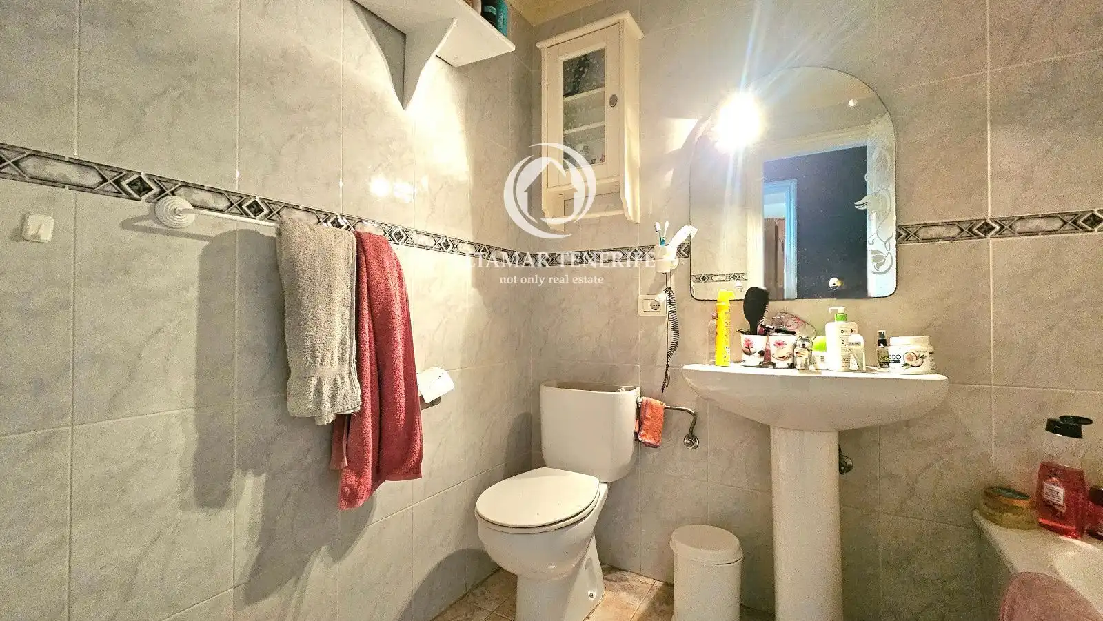 Bany de Apartament en venda en Guía de Isora amb Traster i Moblat