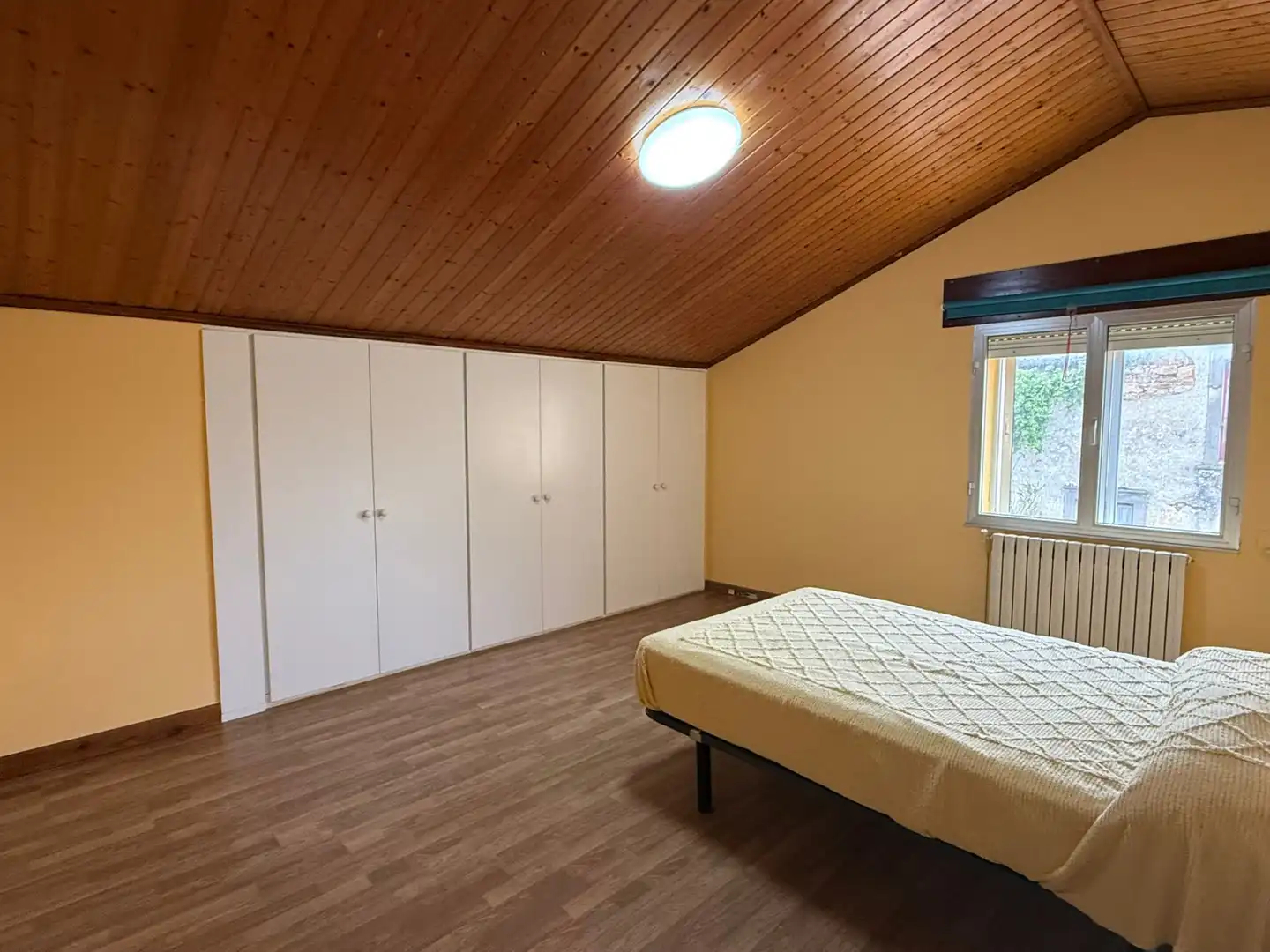 Bedroom of Detached homes for sale in Neda  with Heating, Private garden and Parquet flooring