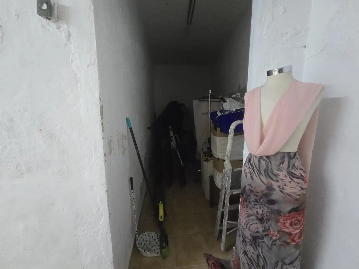 Local en venta en Els Hostalets