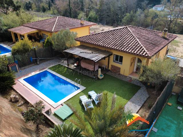 Casa-chalet en Venta en Lloret Residencial - Montlloret