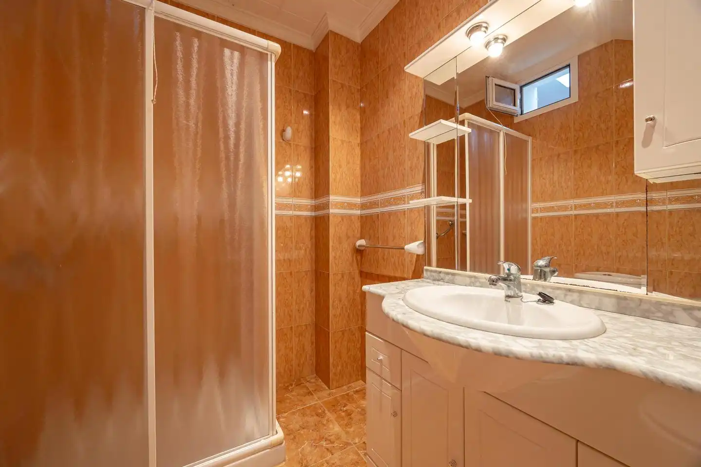 Bathroom of Houses for sale in Gáldar
