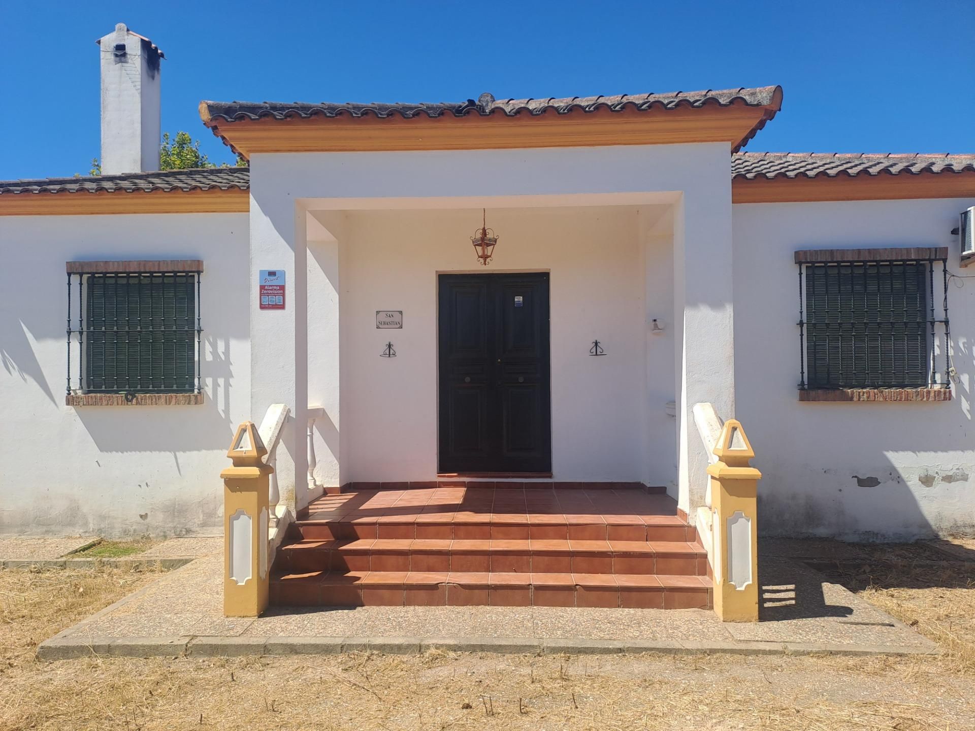 Casa o xalet en venda en Cantillana amb Aire condicionat, Jardí privat i Terrassa