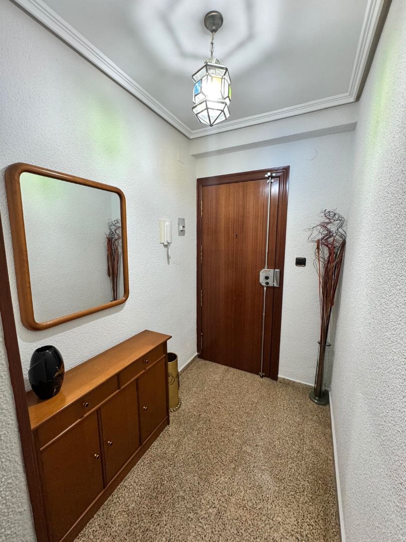 Flat to rent in Paterna  with Furnished, Oven and Washing machine