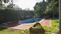 Piscina de Casa o xalet en venda en Cambrils amb Aire condicionat, Calefacció i Jardí privat