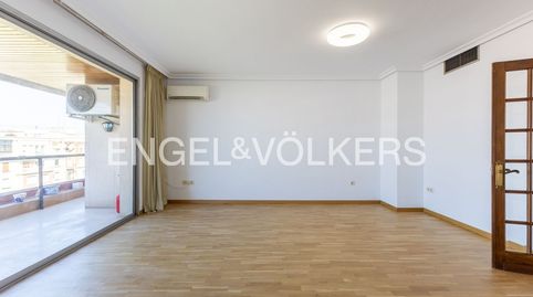 Foto 3 de Piso de alquiler en El Botànic, Valencia Capital