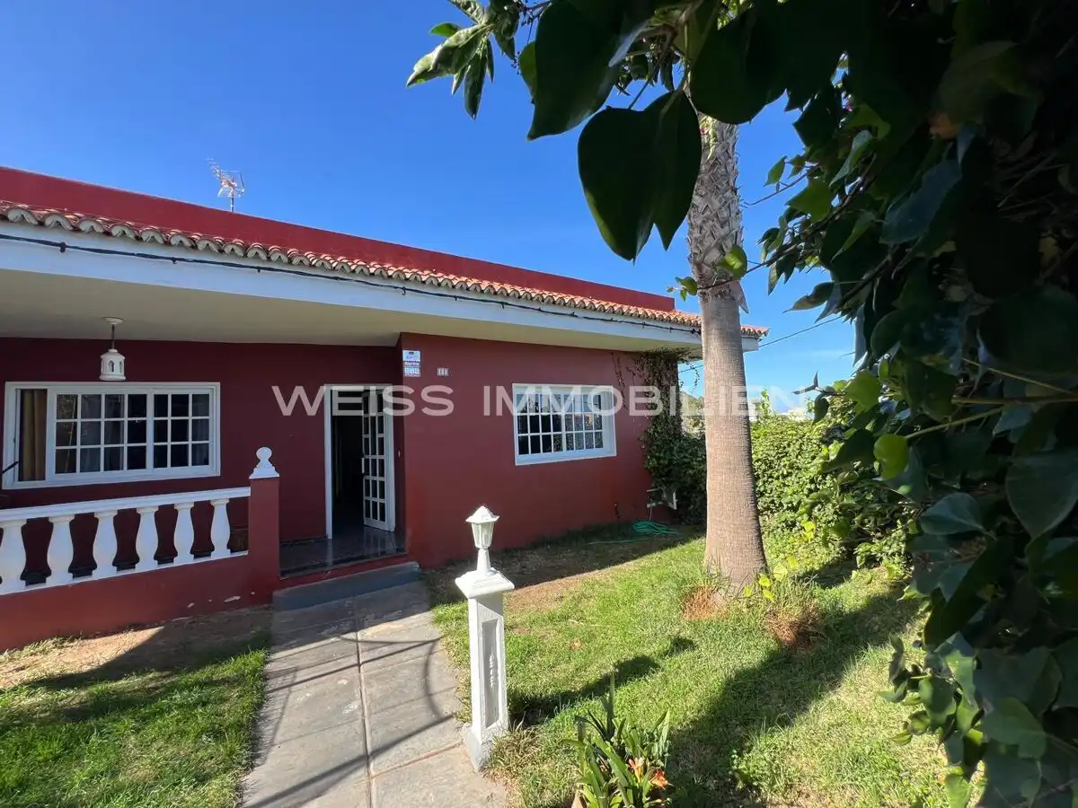 Vista exterior de Casa o xalet en venda en La Guancha amb Terrassa i Balcó