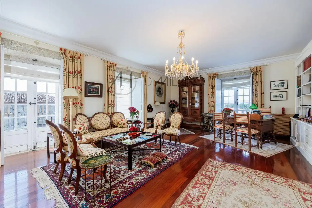 Sala de estar de Finca rústica en venta en Verín con Calefacción, Jardín privado y Parquet