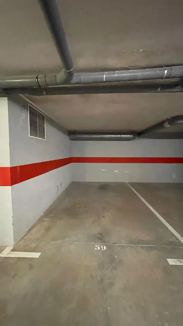 Parking de Apartamento en venta en Santa Eulària des Riu con Aire acondicionado, Calefacción y Terraza
