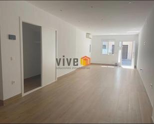 Flat for sale in La Puebla del Río  with Air Conditioner