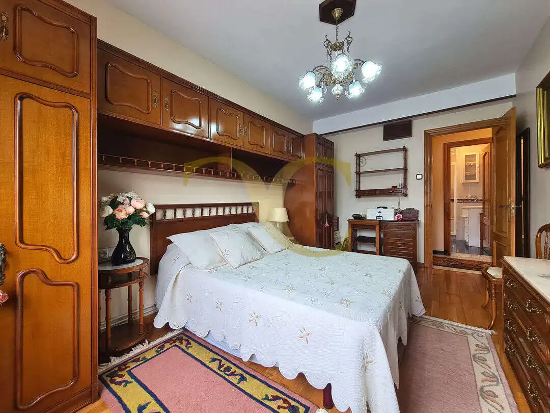Habitación de Piso en venta en Ribadesella con Calefacción y Trastero