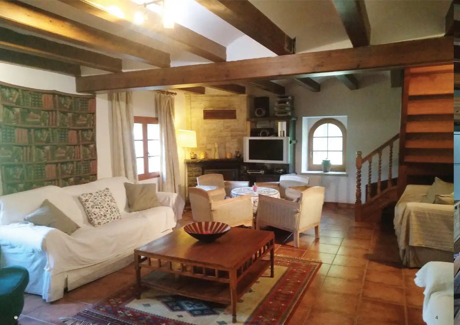 Sala d'estar de Finca rústica en venda en Banyoles amb Calefacció, Jardí privat i Terrassa