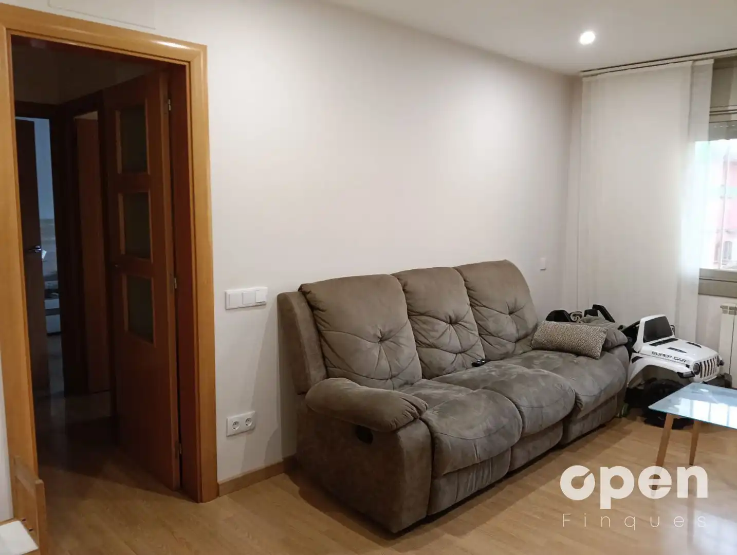Living room of Flat for sale in Terrassa  with Heating and Parquet flooring