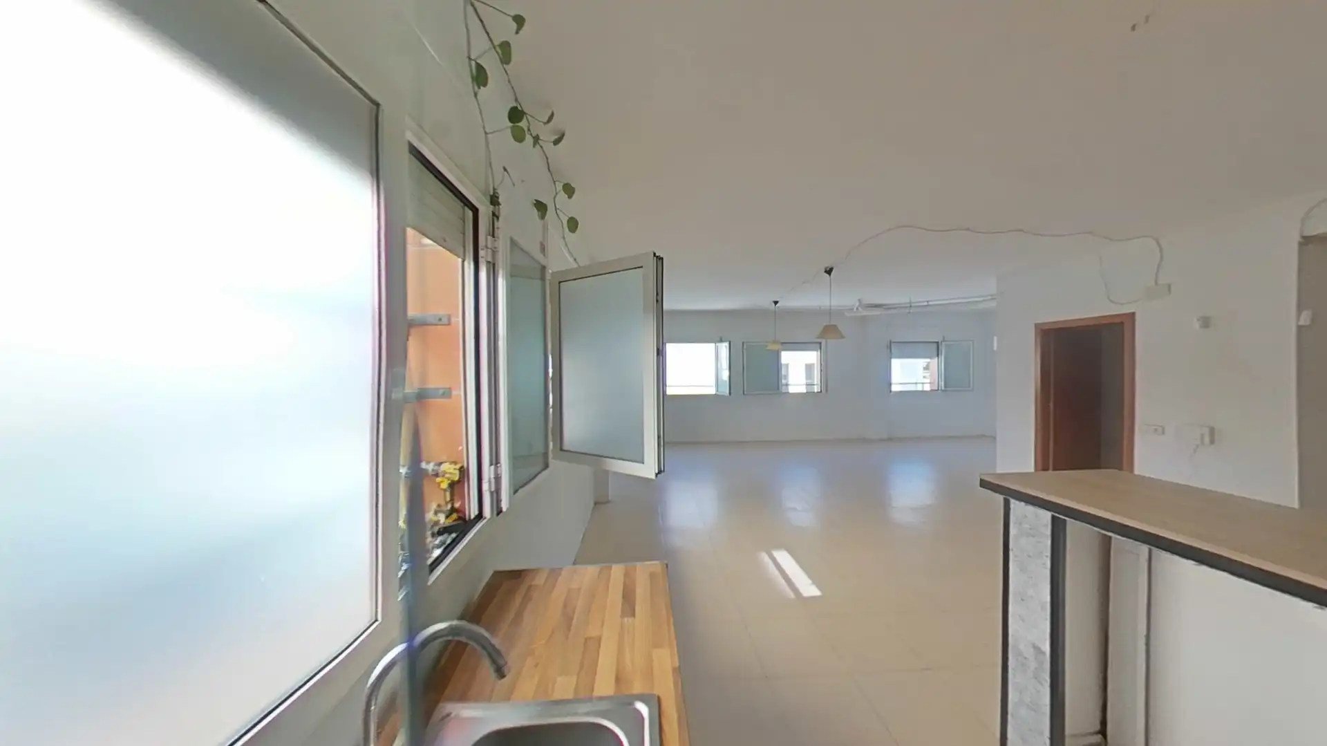 Cocina de Oficina en venta en Castellbisbal