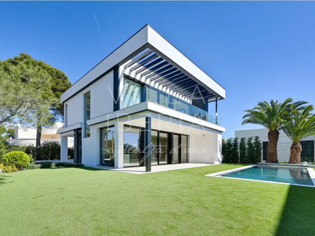 Casa amb piscina en venda a Calle Pedraforca, imagen 5