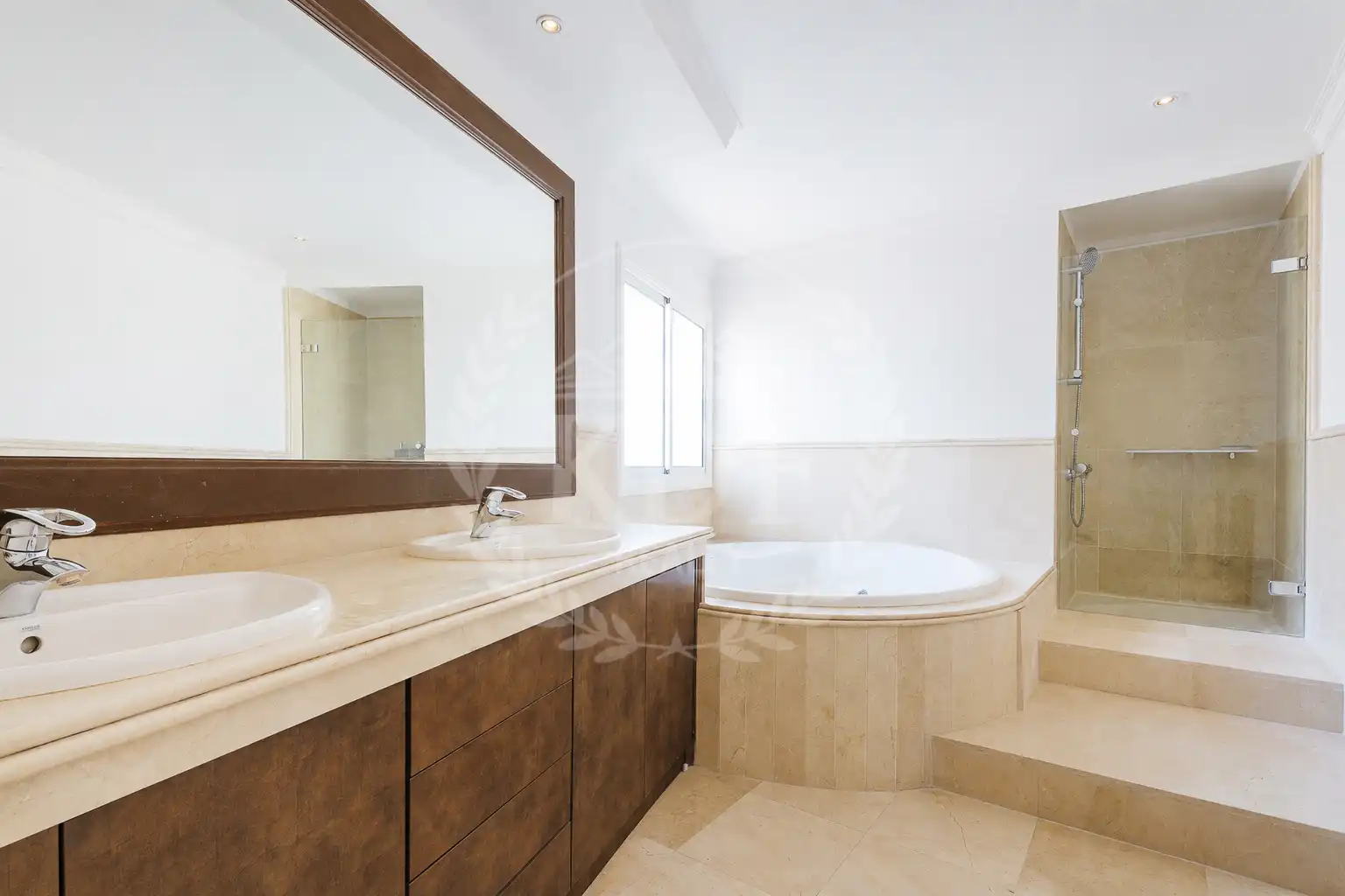 Bathroom of Houses for sale in El Rosario  with Private garden, Terrace and Swimming Pool