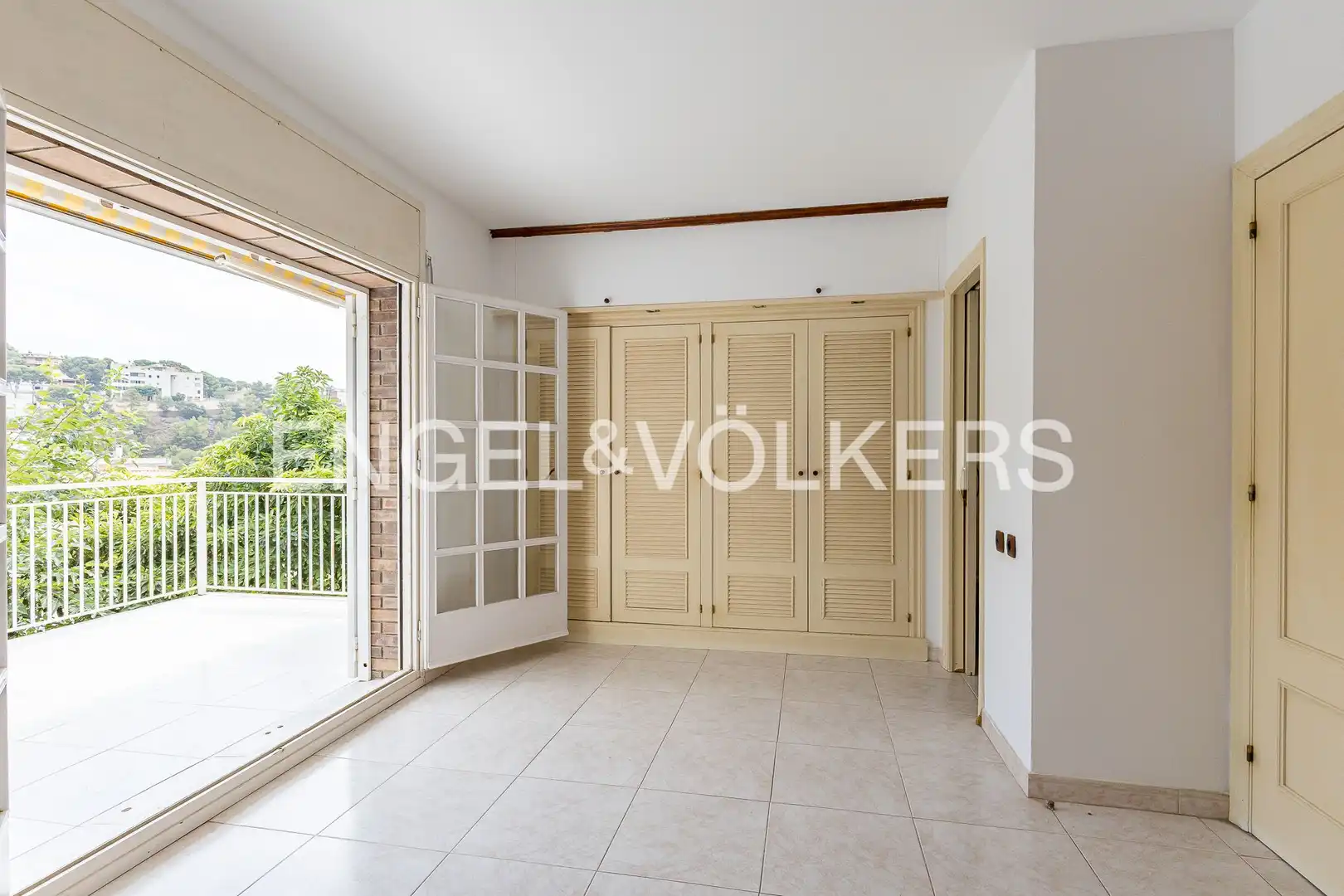 Terraza de Casa o chalet en venta en Castelldefels con Aire acondicionado, Calefacción y Jardín privado