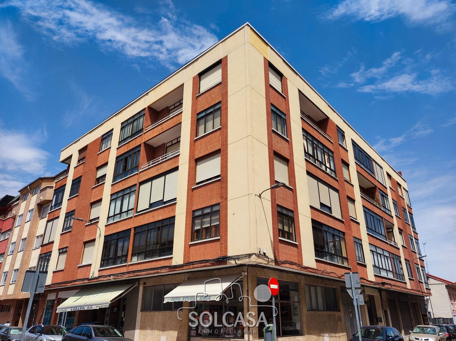 Vista exterior de Piso en venta en Valladolid Capital con Calefacción, Parquet y Horno