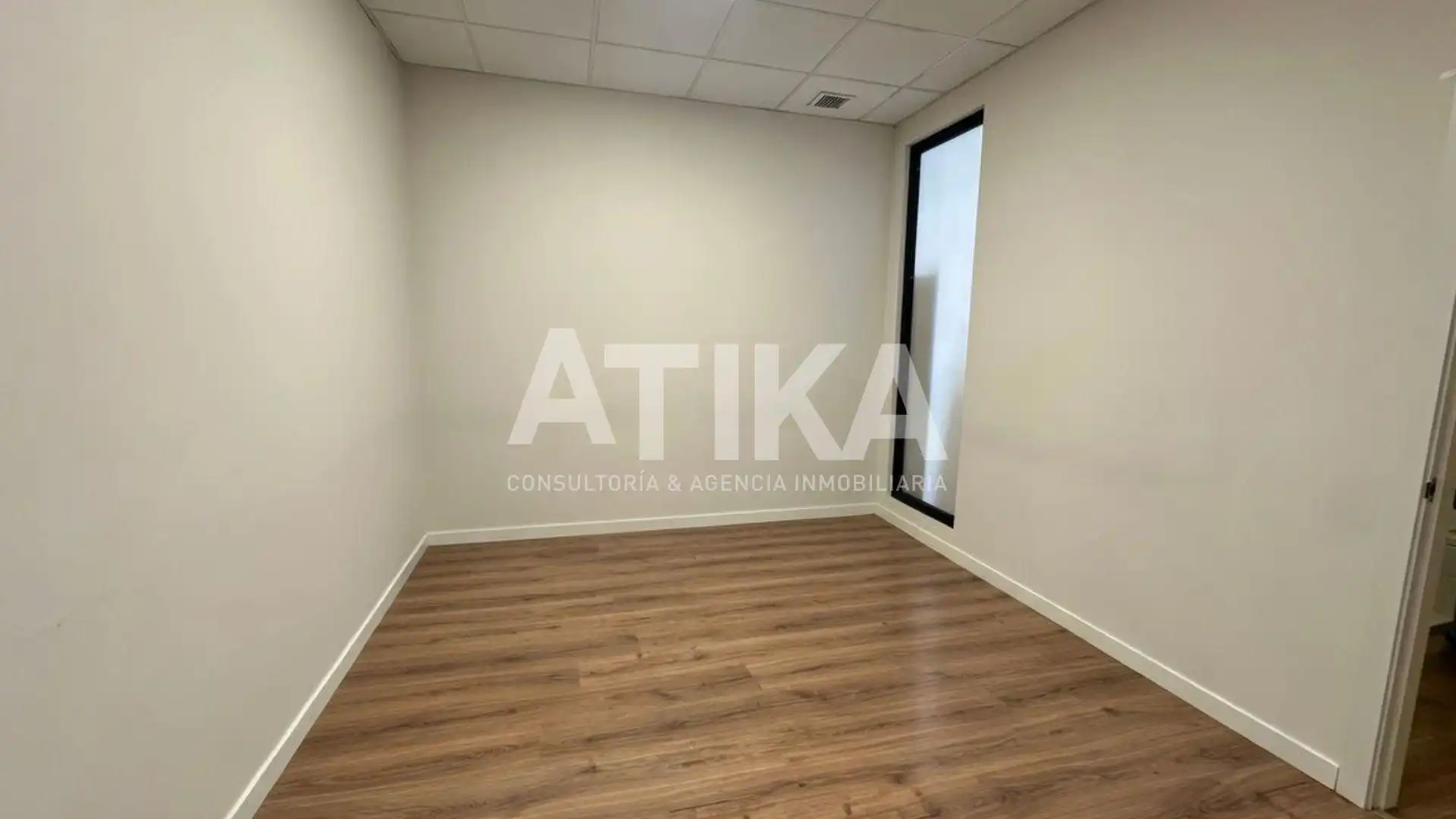 Business premises to rent in Sant Josep - Zona Hospital, imagen 4