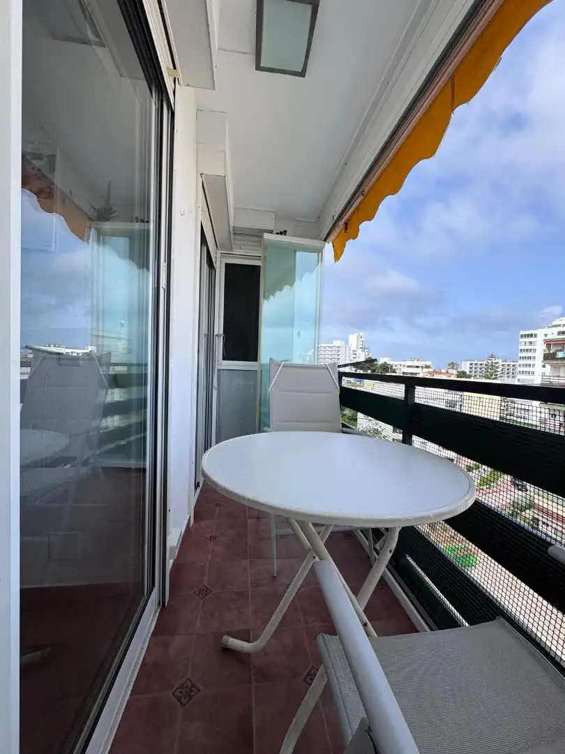 Terraza de Piso en venta en Benalmádena con Terraza, Amueblado y Piscina comunitaria