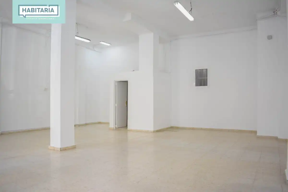 Commercial properties for rent in Calle alozaina, Santa Cristina - San Rafael, Cruz de Humilladero
