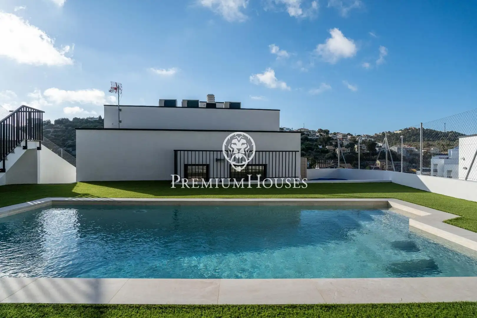 Casa con piscina in vendita a Segur de Dalt, imagen 2