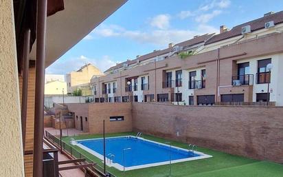 Piscina de Casa o xalet en venda en Mérida amb Aire condicionat i Terrassa