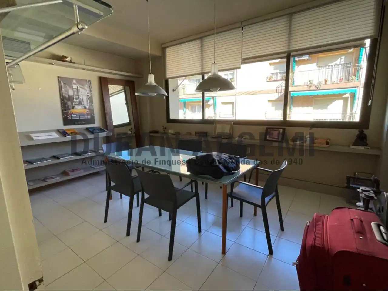 Comedor de Edificio en venta en Terrassa