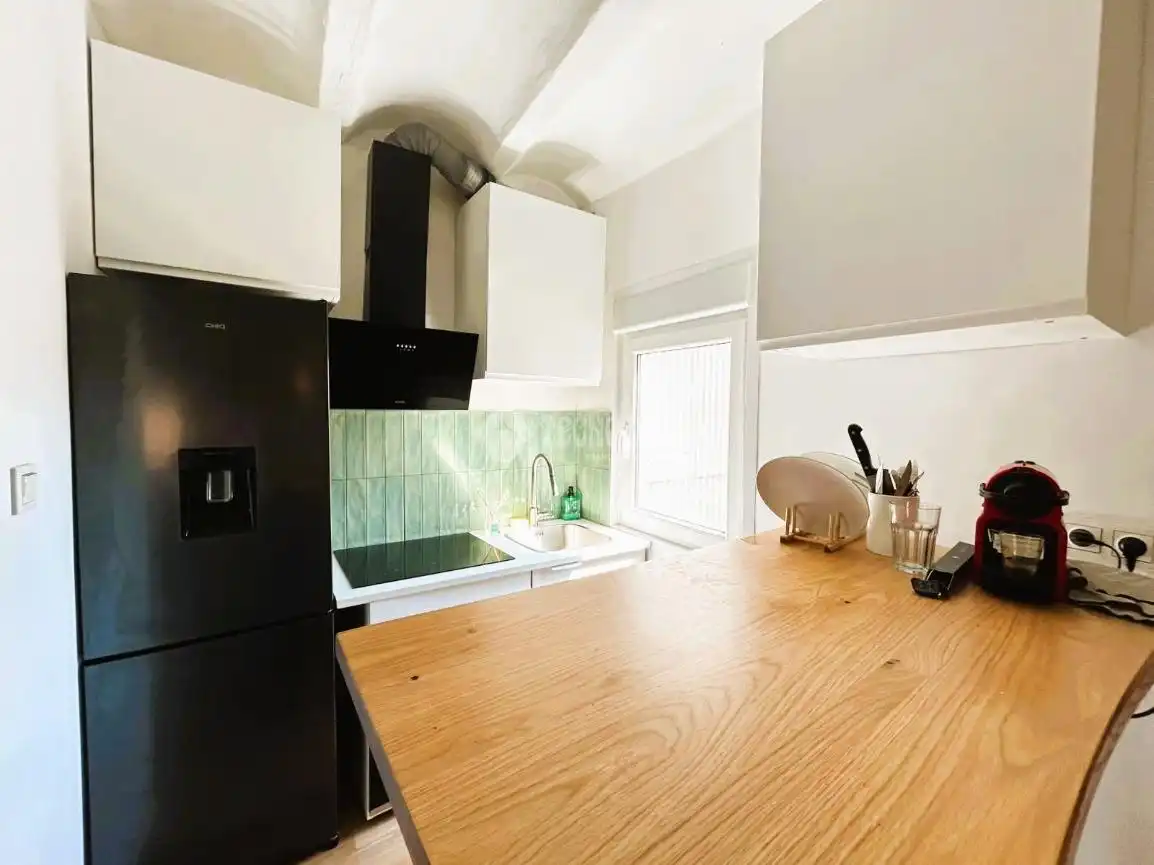 Cocina de Piso en venta en L'Hospitalet de Llobregat con Aire acondicionado, Terraza y Amueblado