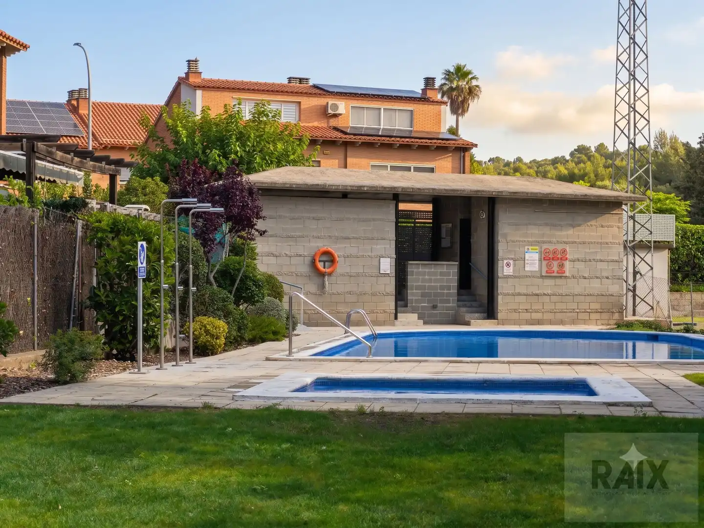 Adossat amb piscina en venda a N/A, imagen 57