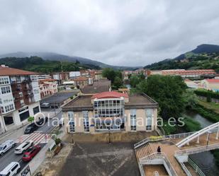 Exterior view of Flat for sale in Balmaseda  with Heating, Storage room and Balcony