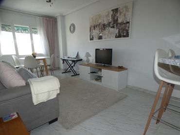 Piso con balcón en venta en Avenida Salzillo 21
