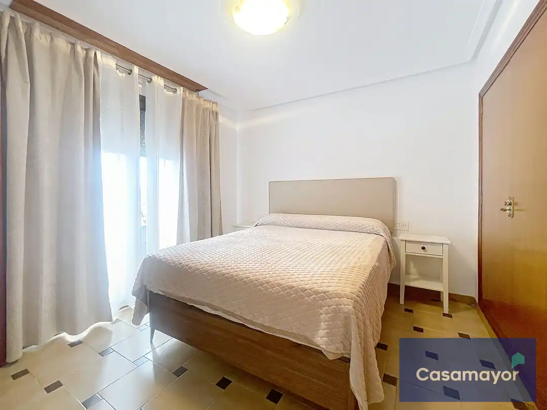 Habitación de Piso de alquiler en Alicante / Alacant con Aire acondicionado, Calefacción y Balcón