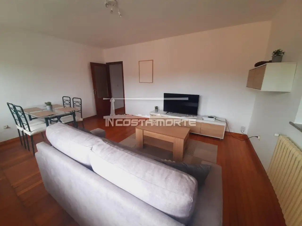 Sala d'estar de Pis en venda en Mazaricos amb Calefacció, Parquet i Moblat