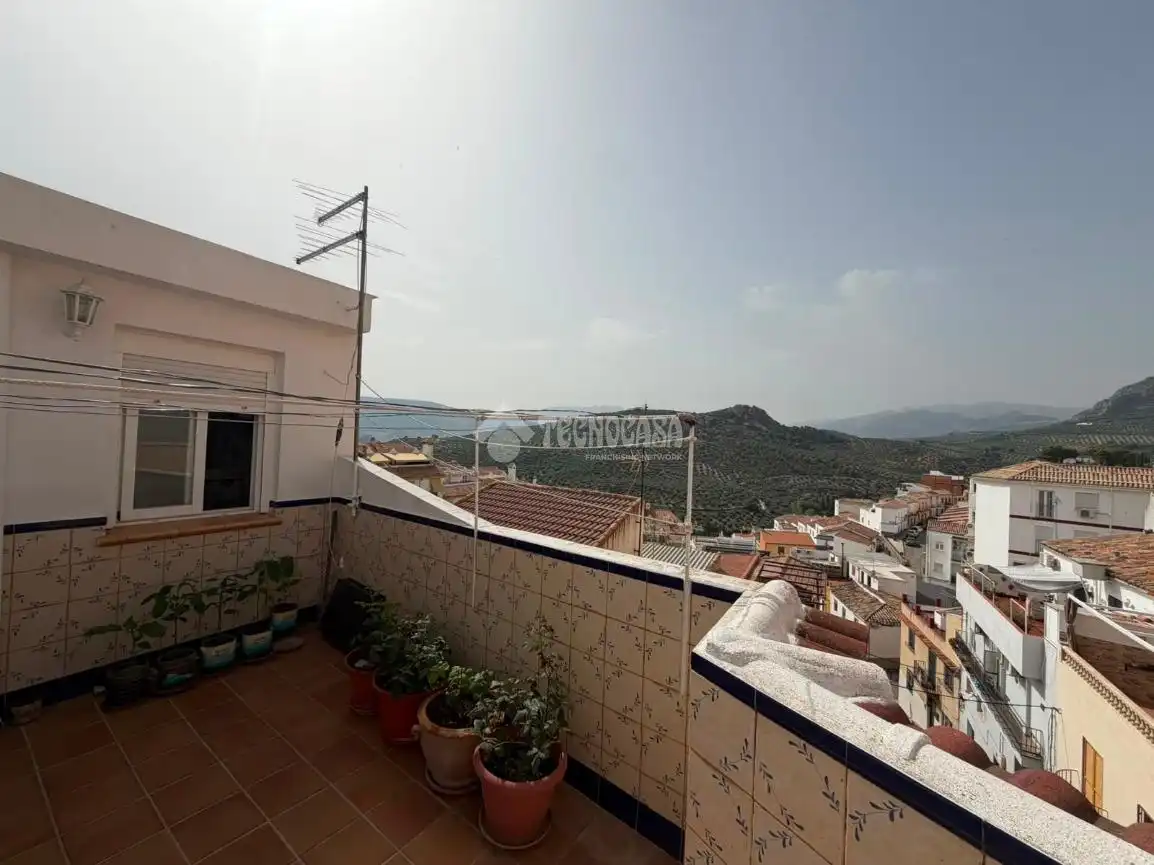 Vista exterior de Pis en venda en Jaén amb Aire condicionat, Terrassa i Moblat