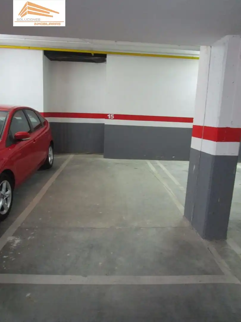 Parkplatz von Garage zum Verkauf in Portillo