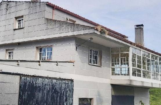 Casa-chalet en Venta en Dozón