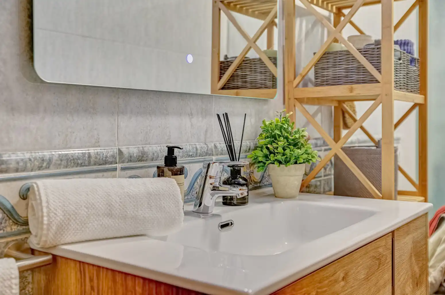 Badezimmer von Wohnung zum Verkauf in  Pamplona / Iruña mit Heizung und Parkett