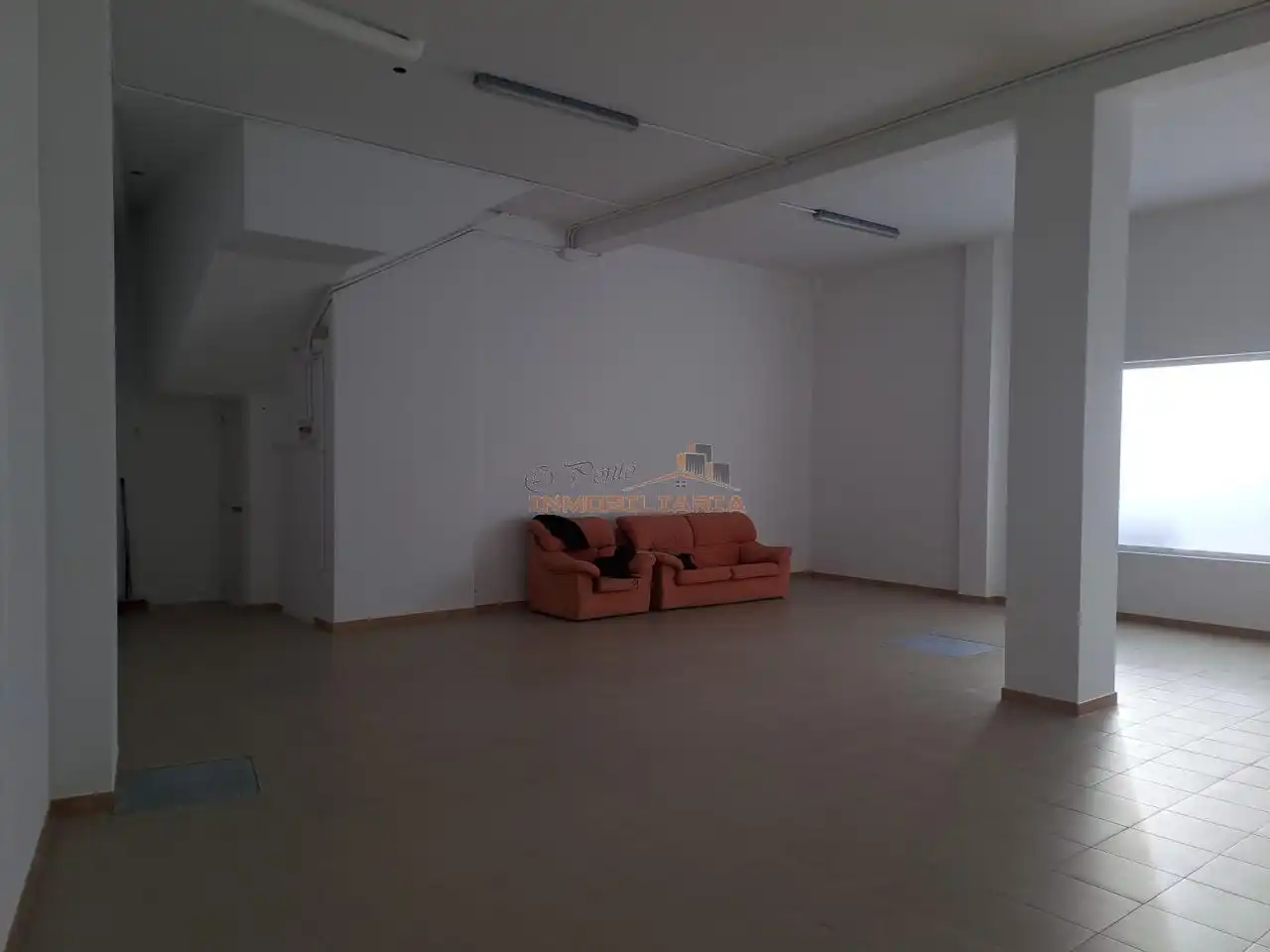 Local de alquiler en A Malata - Catabois - Ciudad Jardín
